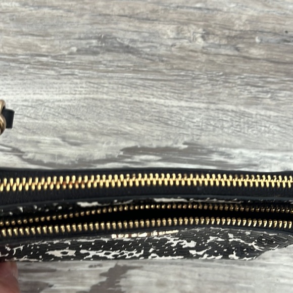 Coach Madison Black And White Python Felicia Zip Wristlet With Hang Tag - Picture 5 of 9